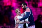 Hrvatska predsjednica nakon utakmice spustila na teren pa izgrlila Ljubušaka Musu [foto]