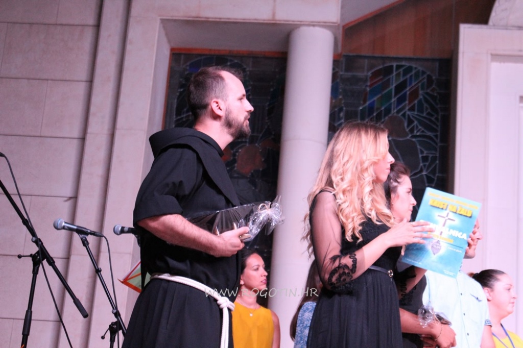 Fra Marin Karačić nastupio na veličanstvenom koncertu duhovne glazbe [foto&amp;video]