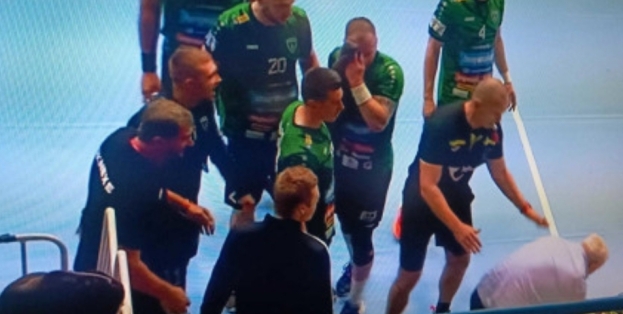 |VIDEO| Kaos na hrvatskom derbiju: Utakmica prekinuta nakon što je igrač srušio delegata!